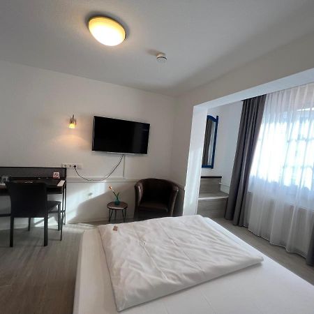 Hotel Bitzer Superior Backnang City Екстер'єр фото