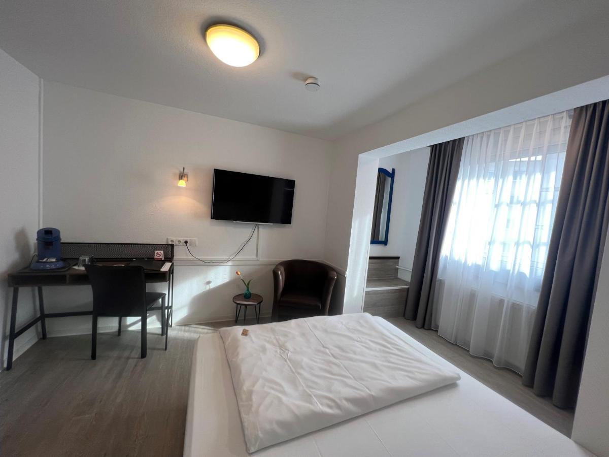 Hotel Bitzer Superior Backnang City Екстер'єр фото